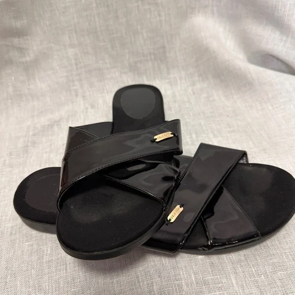 Cole Haan Grand.OS Black Patent Leather Slide Sandals – Size 9M - Picture 1 of 6